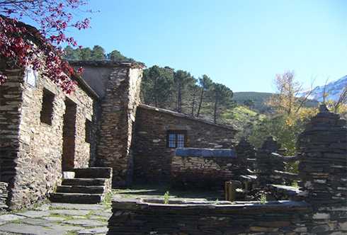 VIII Campamento Andaluz de Montañismo Infantil Juvenil (Refugio Ubeire)