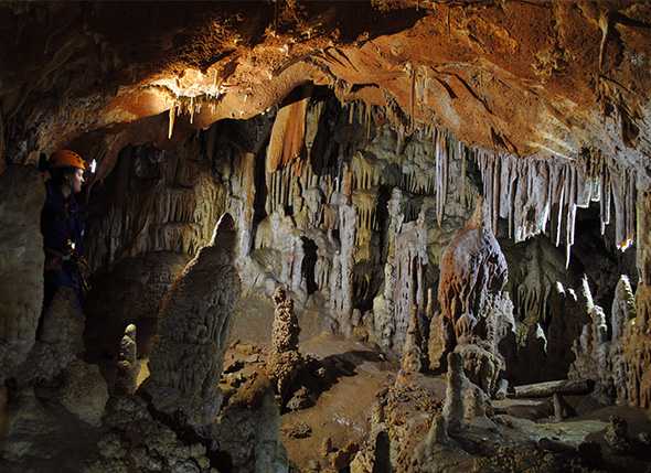 Itinerarios de Educación Ambiental y de Espeleogia