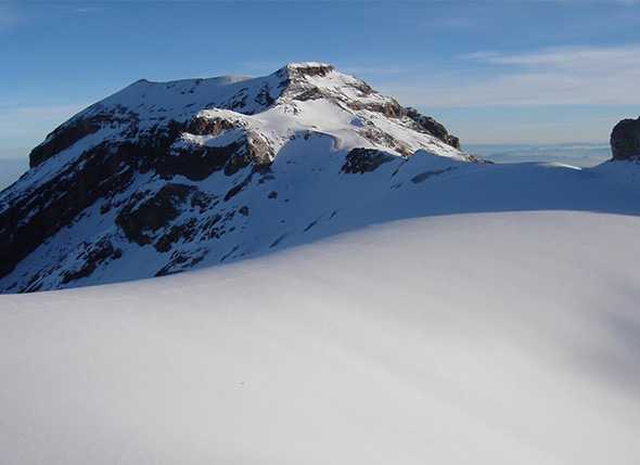 Itinerario de Senderismo Refugio de Aldeire – Pico Pecho – Collado Garcilaso – Ref. Aldeire