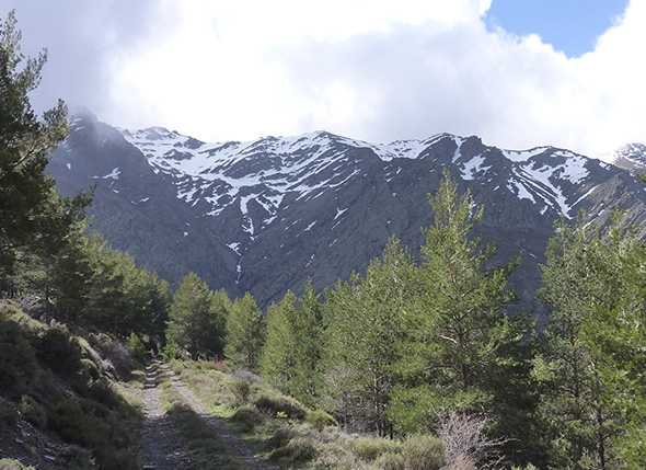 51 participantes en el VIII Campamento de Montañismo UBEIRE 2011