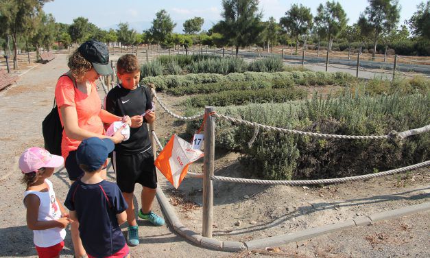 Más de 200 niños y mayores disfrutan con los XX Juegos Itinerarios de Orientación de #AlmeríaenFeria2018