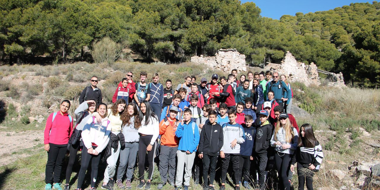 94 Alumnos del IES Maestro Padilla realizan dos Itinerarios de Montañismo por la Sierra de Gádor